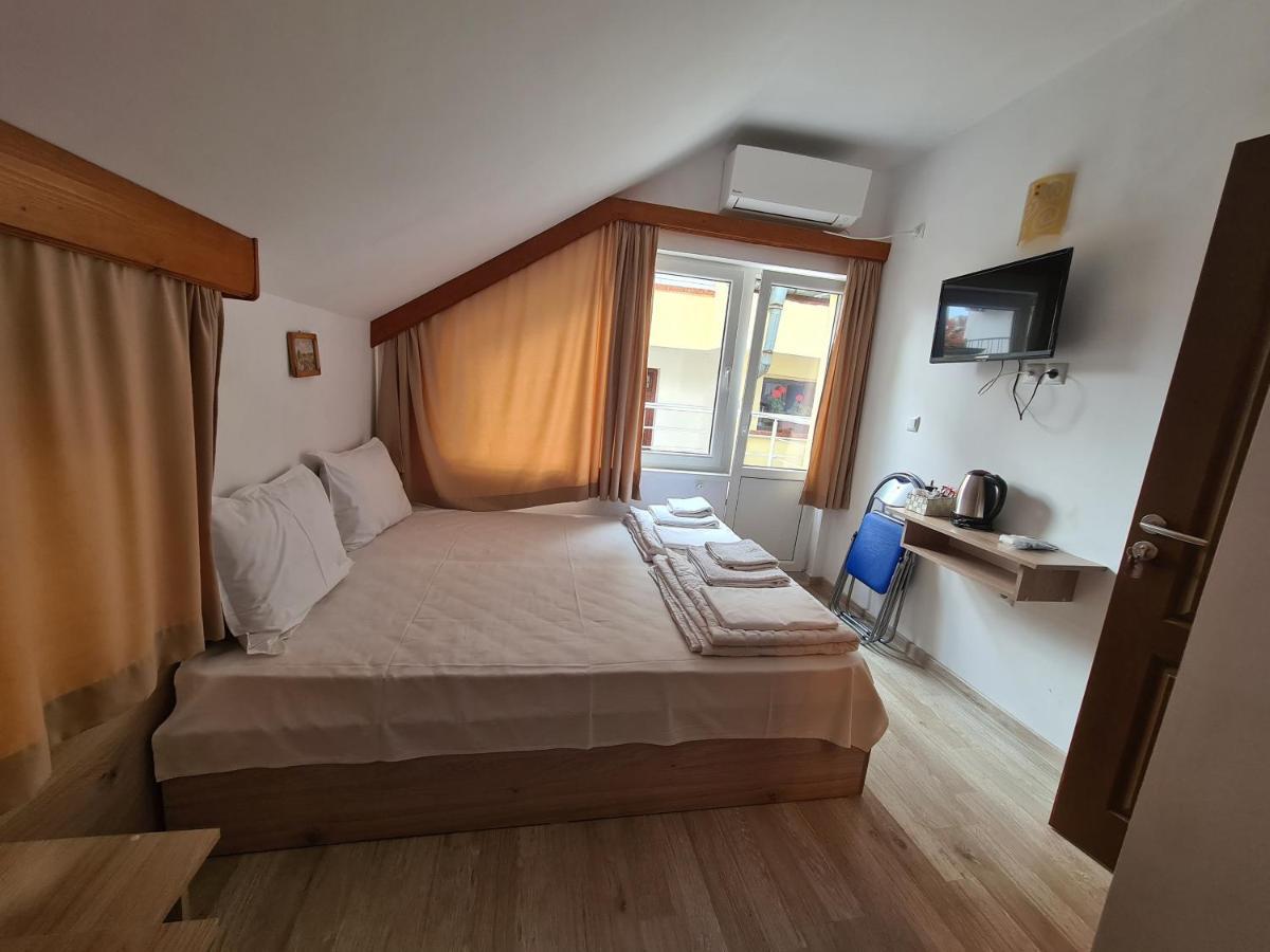 Guest Rooms Kostovi Nesebar Esterno foto